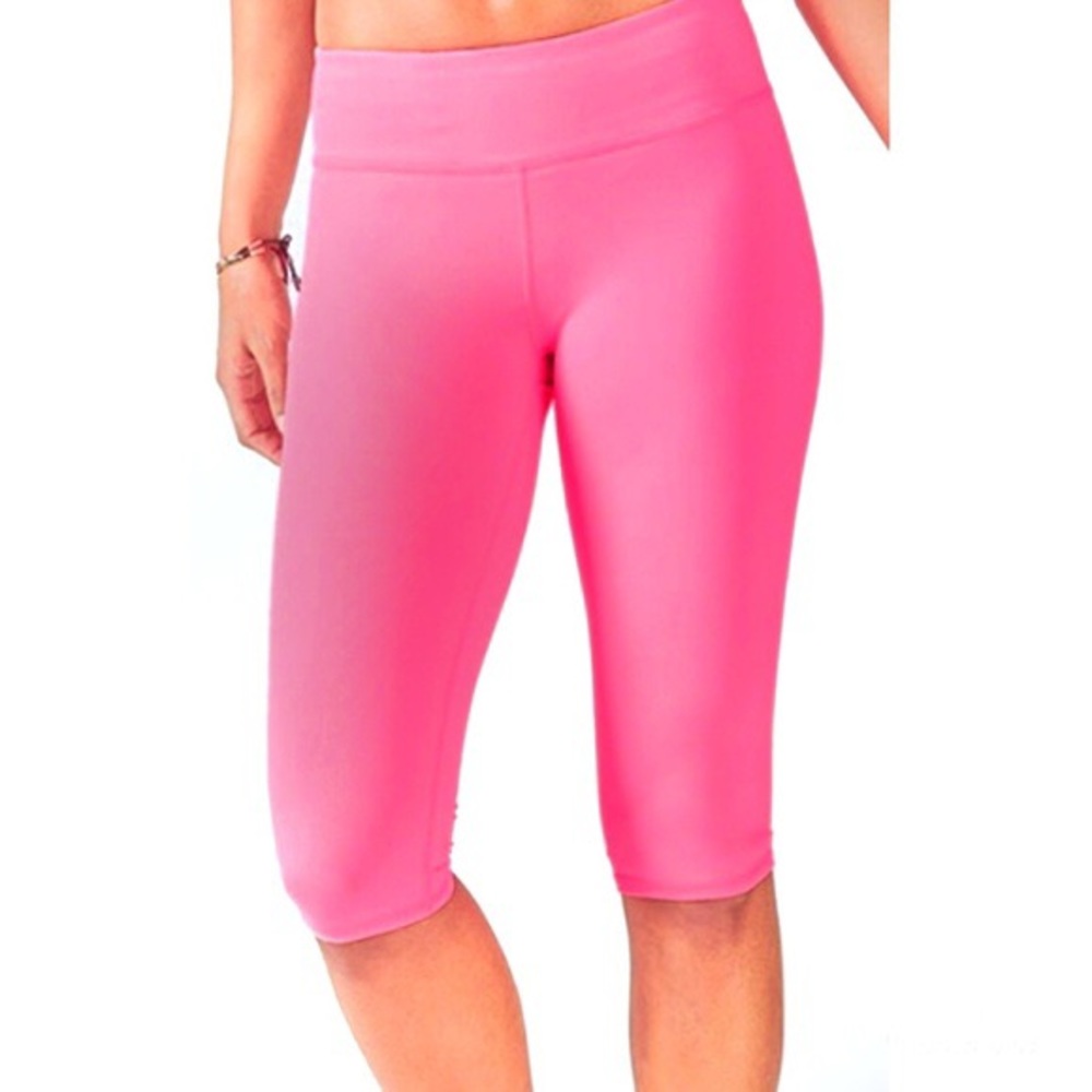 Fabletics  Women pink neon capri leggings sz medium
